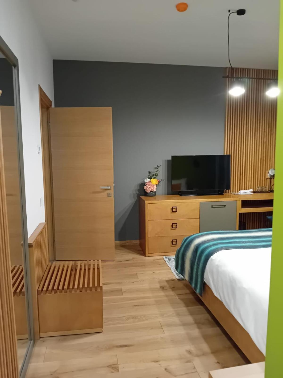 Anais Chalet Câmpulung Moldovenesc エクステリア 写真