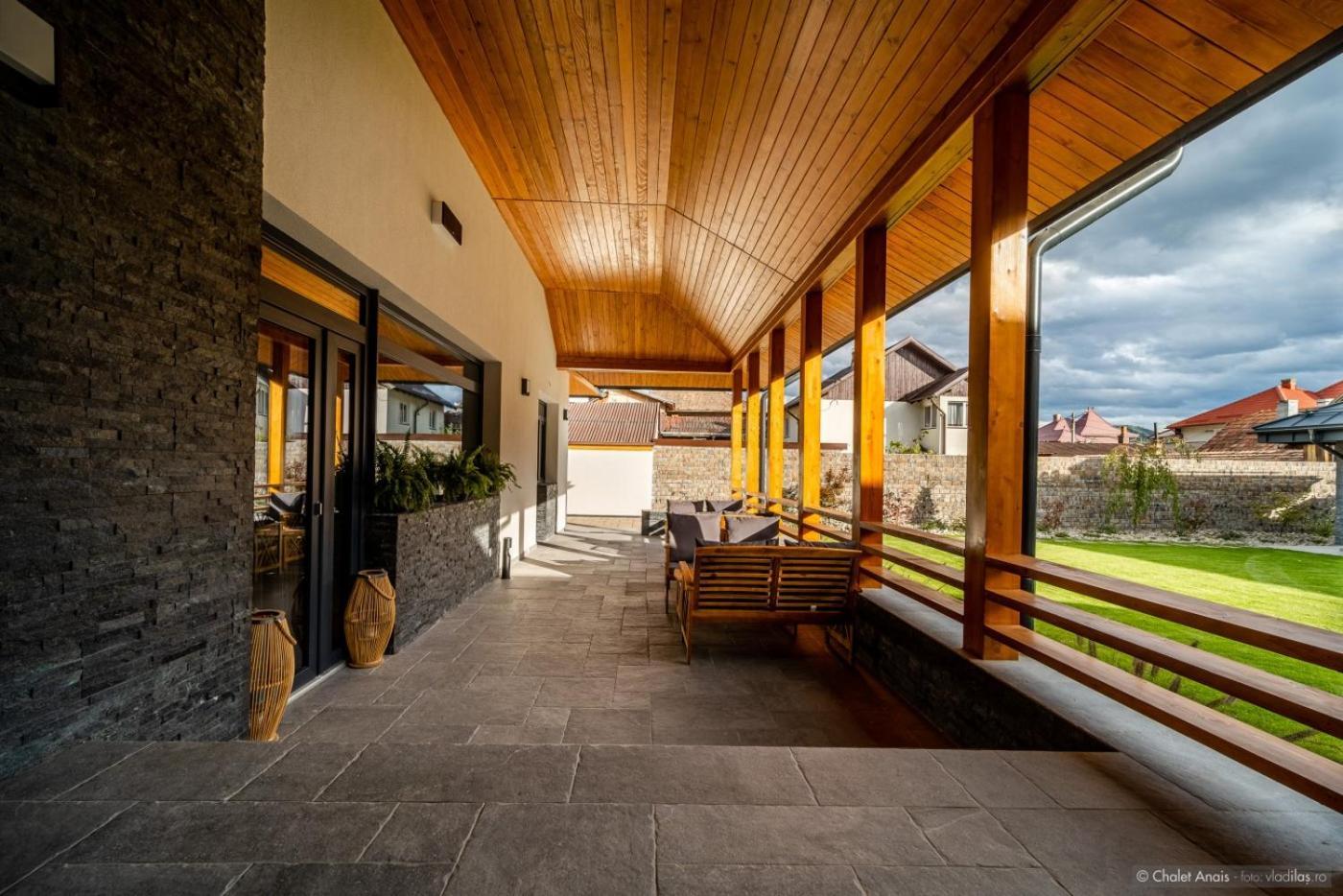 Anais Chalet Câmpulung Moldovenesc エクステリア 写真